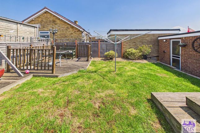 52, Vidgeon Avenue, Hoo photo 4