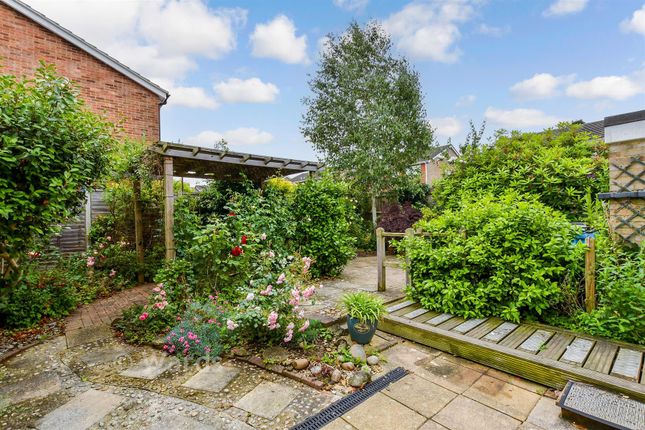 2, Pembroke Road, Maidstone photo 2