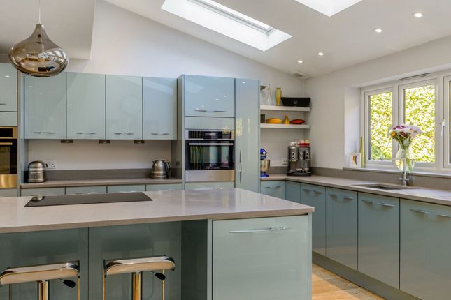 33, River Park Drive, Buckinghamshire photo 4