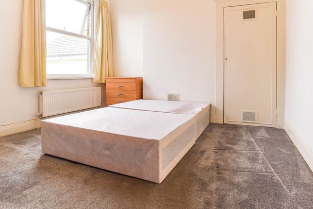 21A Castle Road, London photo 5