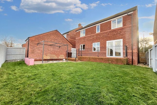 24 Hughes Drive, Stone photo 4