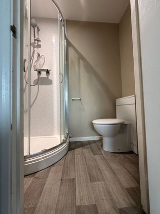 52, Conisborough, Swindon photo 4