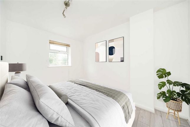 FFF, 12, Alderbury Road, London photo 3