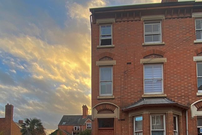 Flat for sale in Turner Street, Leicester