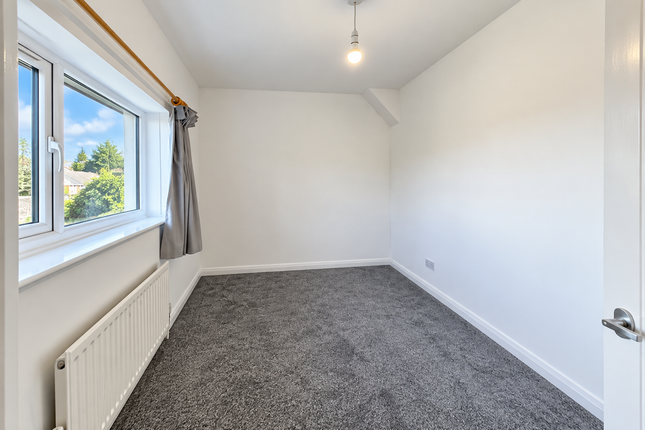 6, Browning Road, Huddersfield photo 5