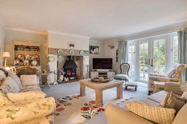 April Cottage, 7, Court Farm Close, Chard photo 4