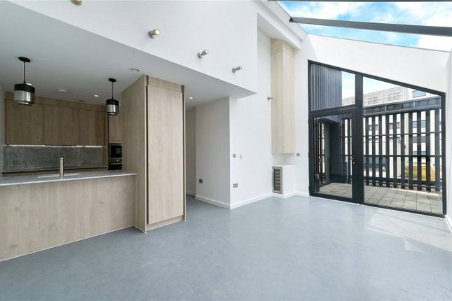7, 45, Holmes Road, London photo 4