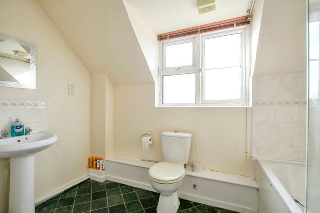 Flat for sale in Chloe Gardens, Parkstone, Poole