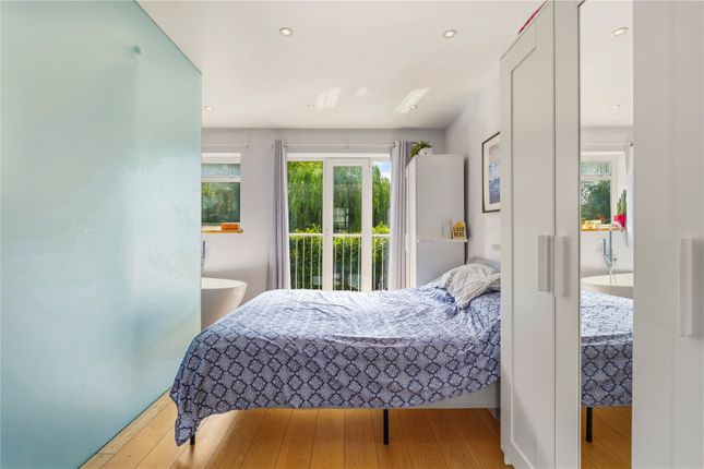 165A, Ramsden Road, London photo 4