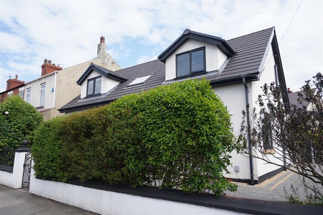 Thumbnail Detached house for sale in Lower Green, Poulton-Le-Fylde