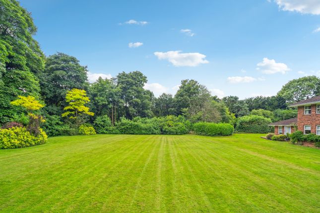 5 Purton Court, Purton Lane, Farnham Royal photo 2