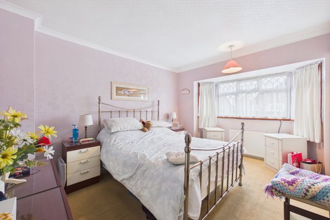 63, Wolsey Road, Surrey photo 4