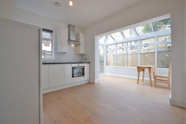 Thumbnail Flat to rent in Buckley Road, London