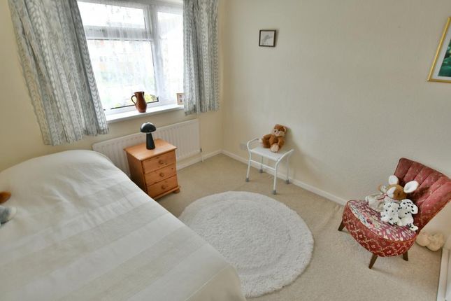 48, Lynwood Drive, Wimborne photo 3
