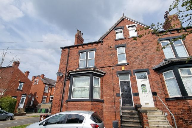 Thumbnail Flat to rent in Nunroyd Road, Leeds, West Yorkshire