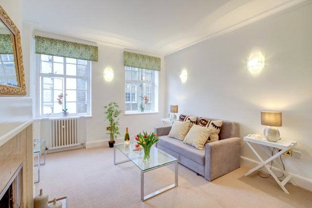 Thumbnail Flat to rent in Goodwood Court, 54-57 Devonshire Street, London