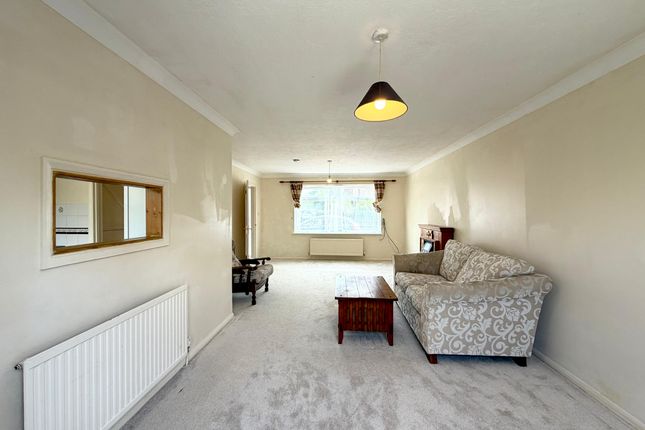 1A, Earlsworth Road, Willesborough photo 2