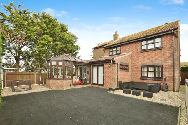 103, Leonard Road, New Romney photo 4