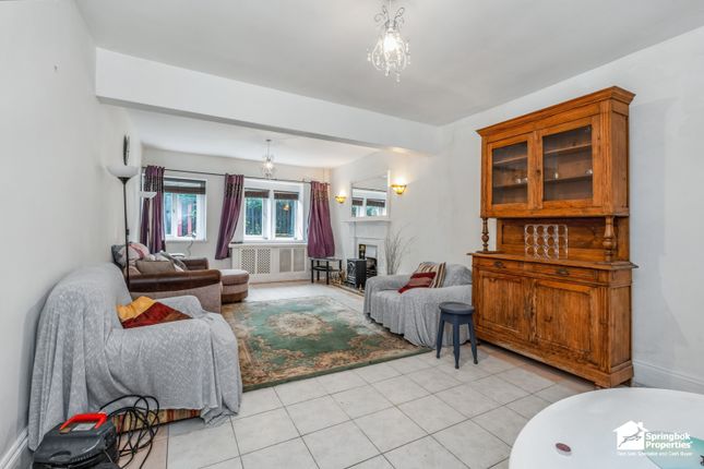 1, Crowther Cottage, Huddersfield photo 2