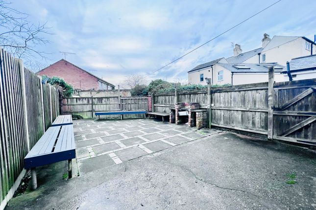 35 Midland Avenue, Nottingham photo 2