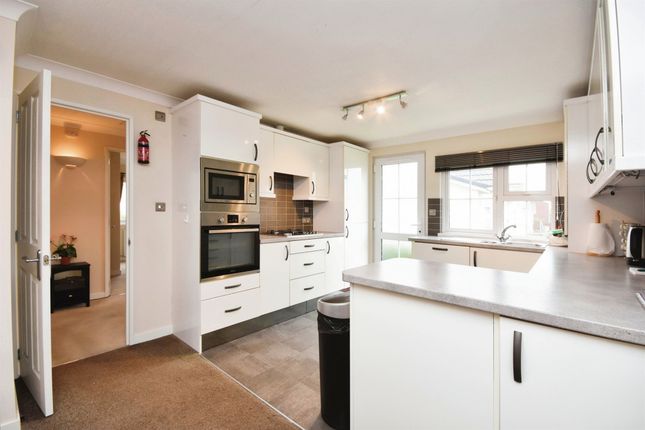 Mobile/park home for sale in Kingsmead Park, Coggeshall Road, Braintree