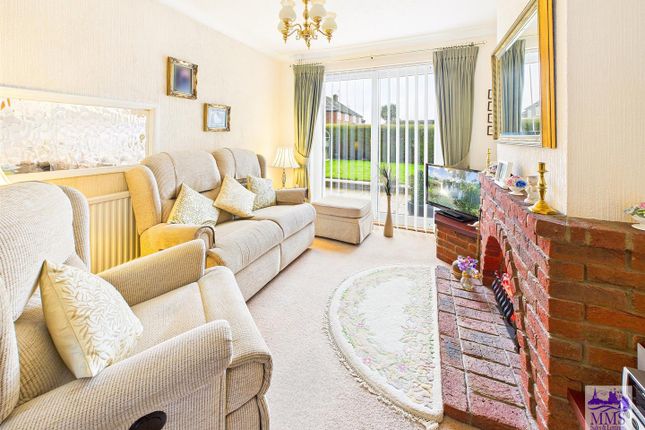 44, Lilac Road, Strood photo 3
