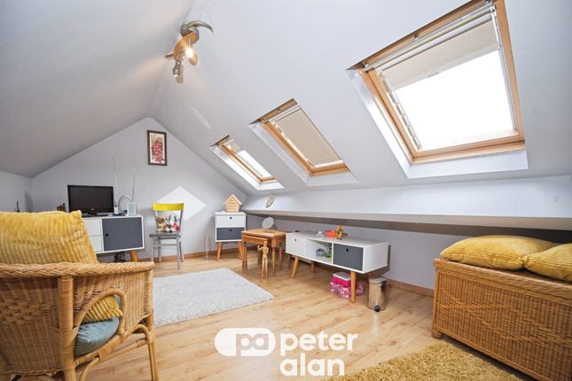 52, High Street, Maesteg photo 5