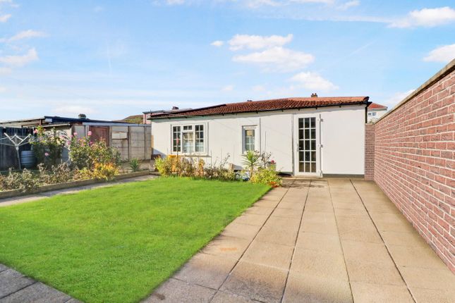 62, Princes Avenue, Kingsbury photo 5