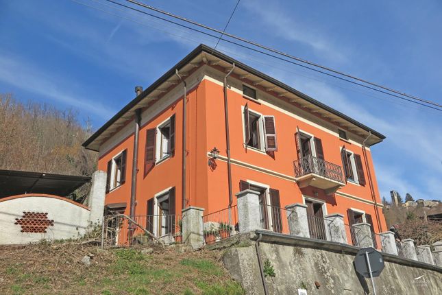 Detached house for sale in Massa-Carrara, Licciana Nardi, Italy