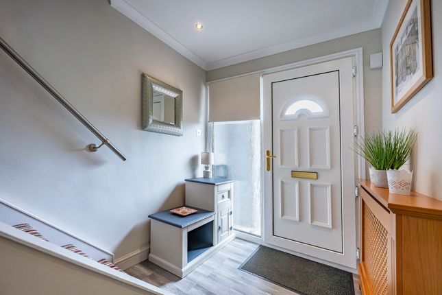 31 Forest Place, Lenzie photo 4