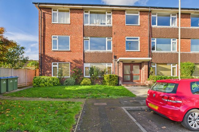 Cam02808G0-Pr0173-Still002