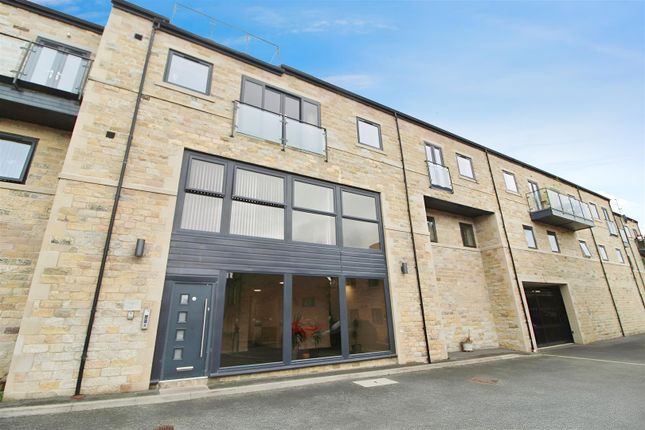 Thumbnail Maisonette for sale in Clitheroe Street, Skipton