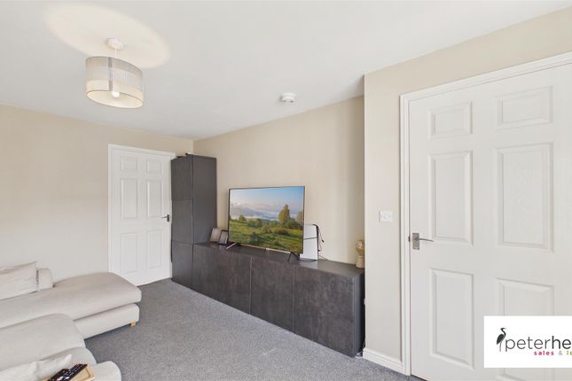 Forge Lynn Close, Sunderland photo 4
