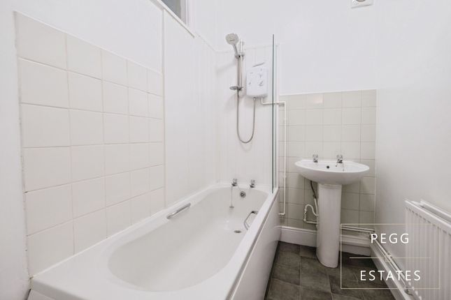 24 Merritt Flats, Paignton photo 4