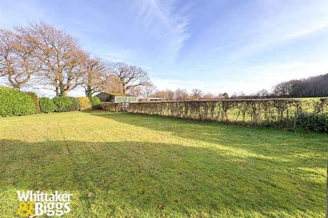 Broomy Croft, Holmes Chapel Road, Congleton photo 3