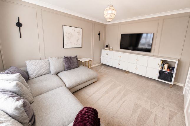 14, Ladyacre Wynd, Irvine photo 4
