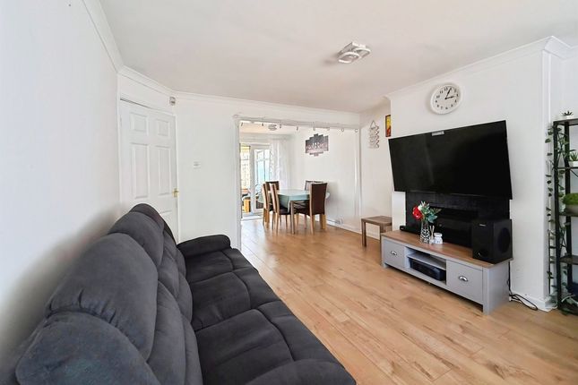 2, Romsey Place, Mansfield photo 5