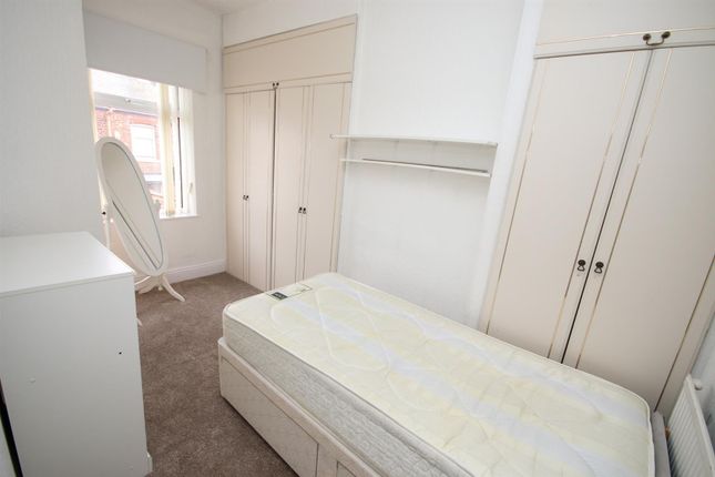 Terraced house to rent in Emerson Street, Salford