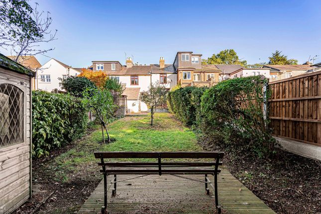 83 Church Road, Potters Bar photo 2