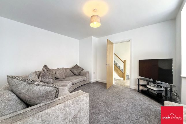15 Carr Road, Manchester photo 3
