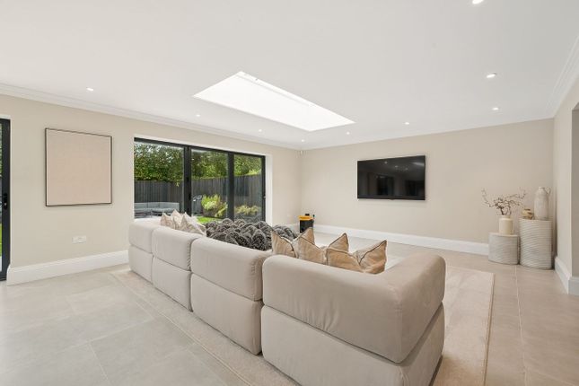 8, Windermere Drive, Alderley Edge photo 4