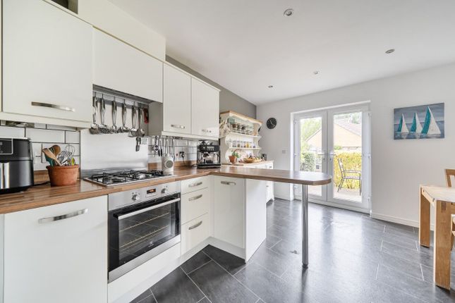 115 Admiral Way, Exeter photo 3