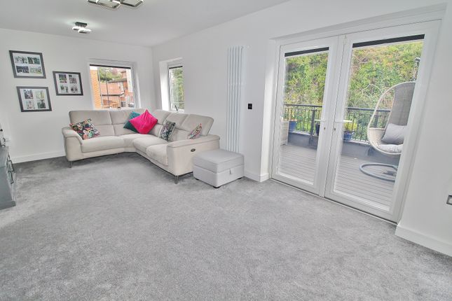 1, Brunel Way, Havant photo 3