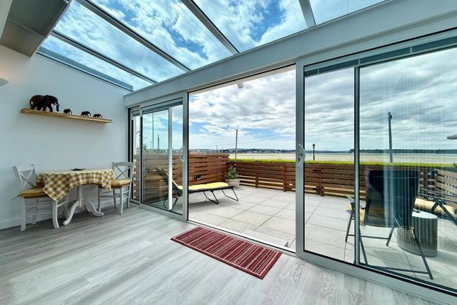 3, Hive Gardens 71 Chaddesley Glen, Sandbanks photo 3