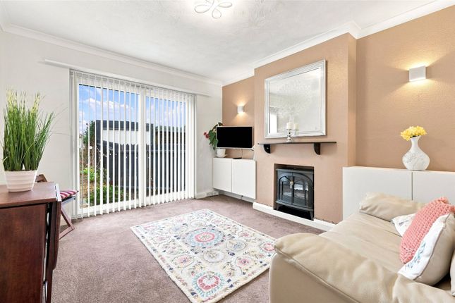 37, Sherbourne Gardens, Essex photo 3