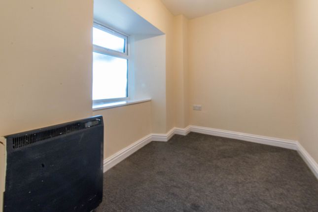 Flat B, 11 Fore Street, Liskeard photo 5