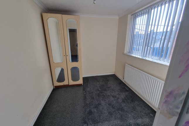 Maisonette to rent in Beaumanor Road, Leicester