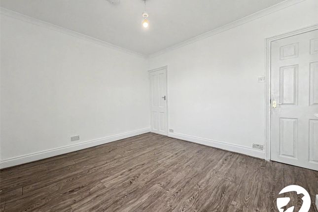 21, Springfield Road, Kent photo 3