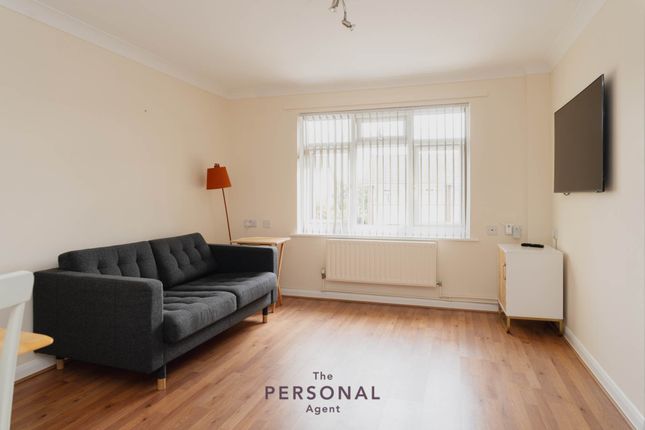 5, Tonstall Road, Epsom photo 4