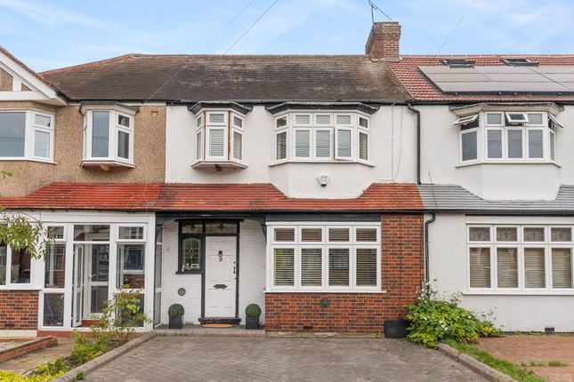 Thumbnail Terraced house for sale in Northway, Morden